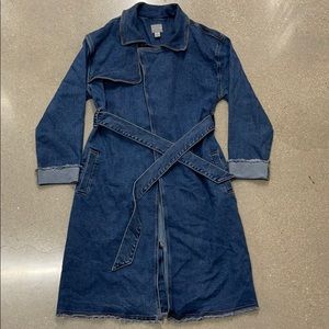 GUESS
Denim Trench Coat